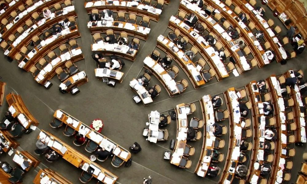 Ελβετία: Ο Μάρσελ Ντέτλινγκ στο τιμόνι της ακροδεξιάς